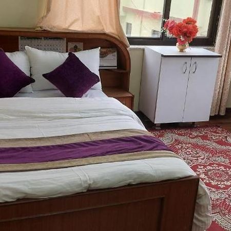 Kathmandu Airport View Hotel And Lodge Ngoại thất bức ảnh