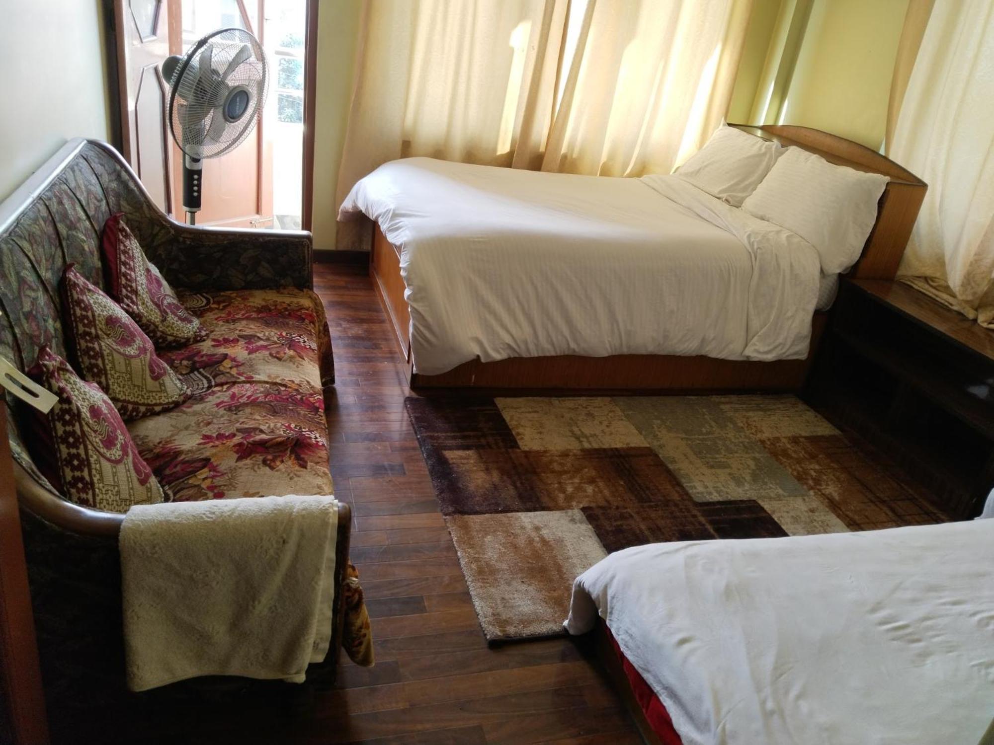 Kathmandu Airport View Hotel And Lodge Ngoại thất bức ảnh